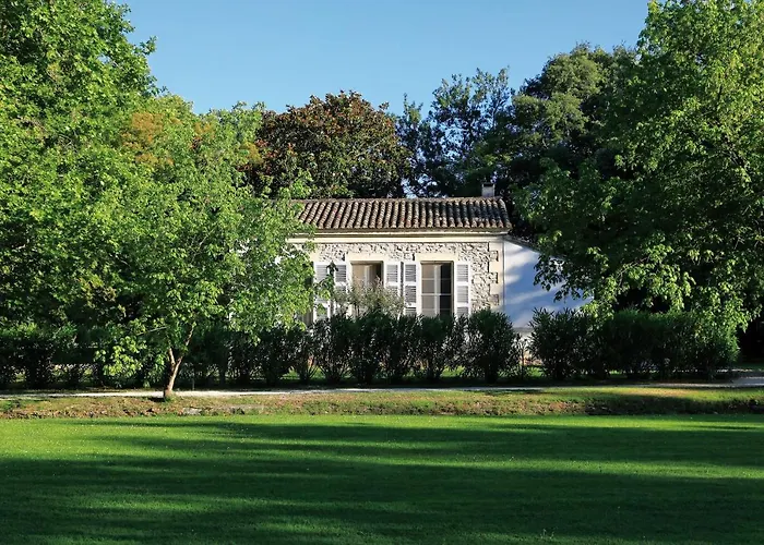 Hotel Château Des Alpilles