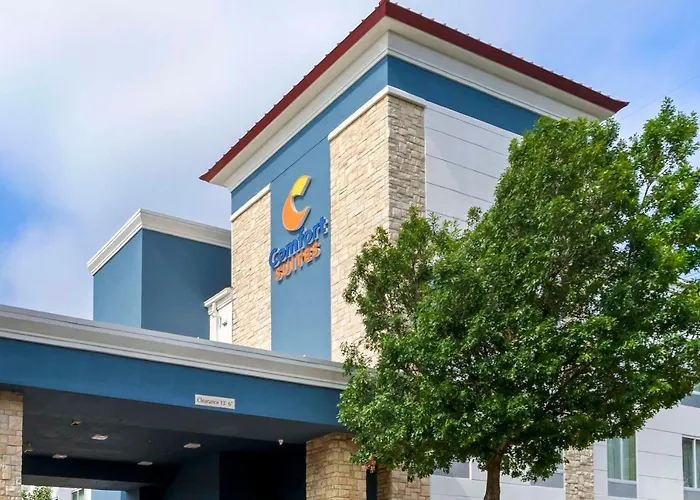 Comfort Suites Medical Center Near Six Flags
