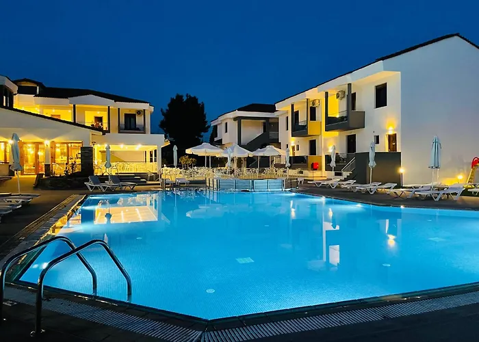 Acrotel Lily Ann Village