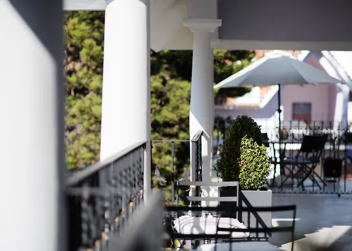Casa Bonita Hotel & Luxury Residence