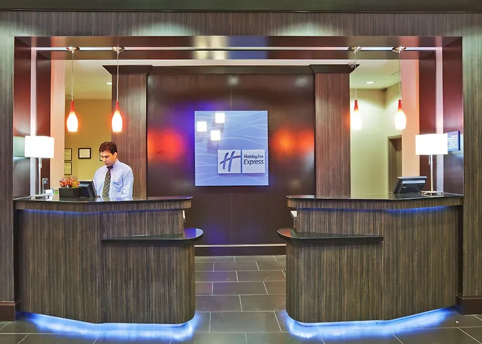 Holiday Inn Express & Suites North Dallas At Preston By Ihg