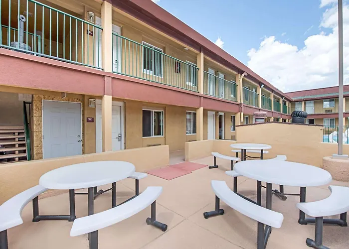 Ramada By Wyndham Flagstaff East