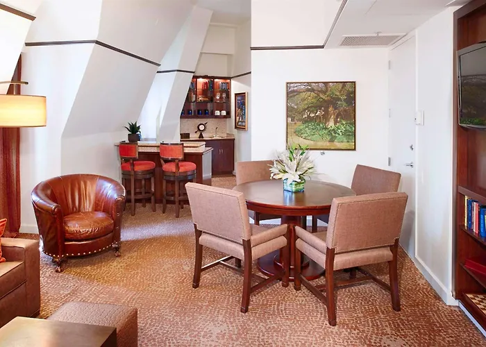 The Emily Morgan Hotel - A Doubletree By Hilton