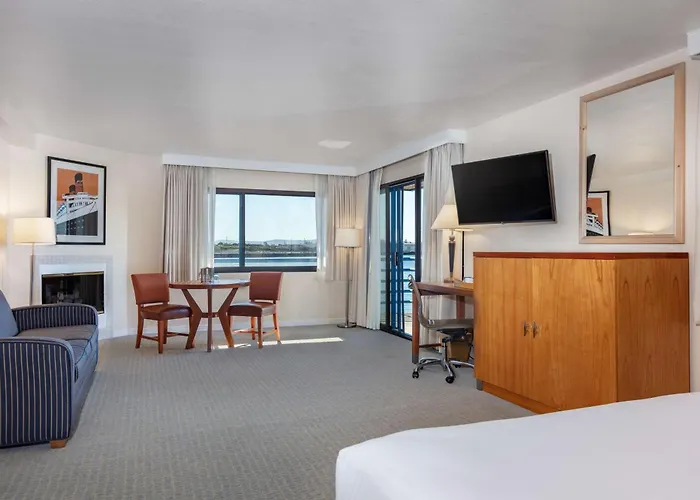 Waterfront Hotel, Part Of Jdv By Hyatt