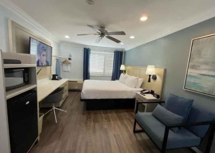 Ramada By Wyndham Redondo Beach
