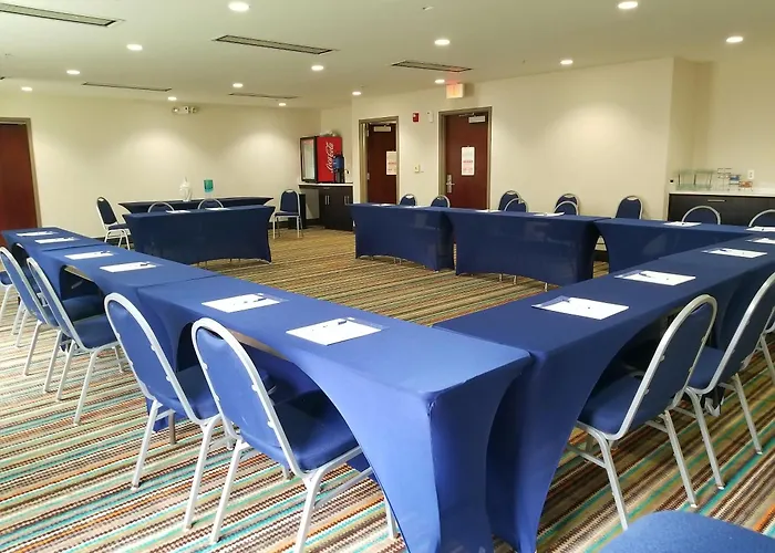 Holiday Inn Express Hotel & Suites Mebane By Ihg
