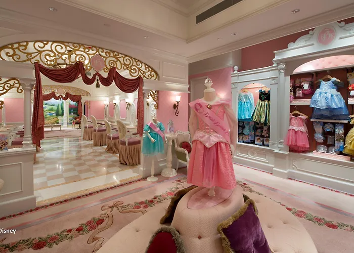 Hong Kong Disneyland Hotel