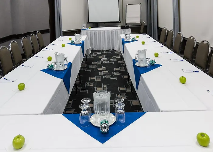 Holiday Inn Express Edmonton Downtown By Ihg