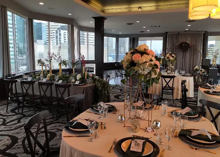 Holiday Inn Express Edmonton Downtown By Ihg
