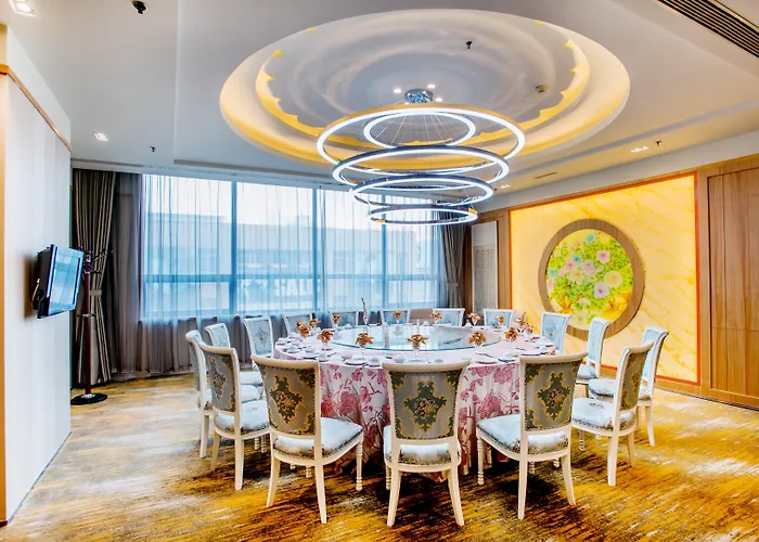 Holiday Inn Express City Centre Dalian By Ihg