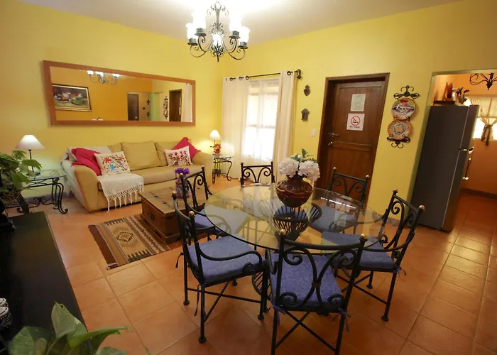 Casa Mia Suites