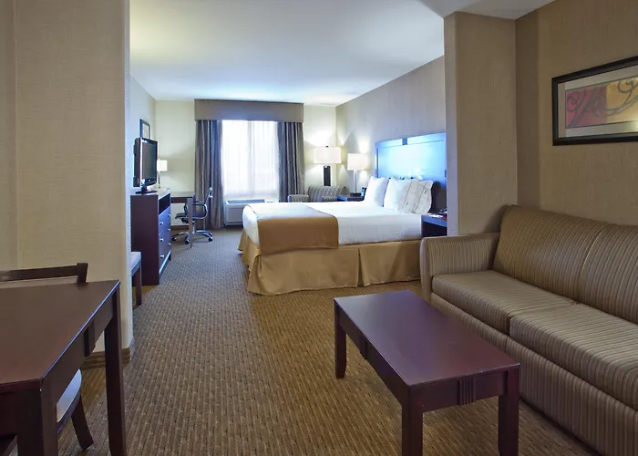Holiday Inn Express Fresno South By Ihg