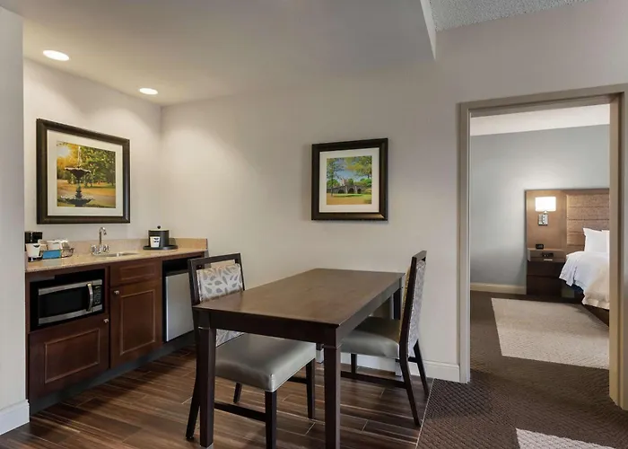 Hampton Inn & Suites Montgomery-Eastchase