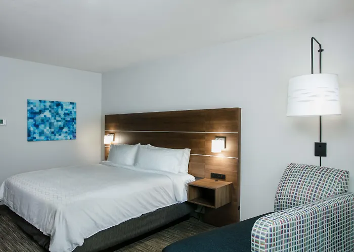 Holiday Inn Express & Suites Oakhurst-Yosemite Park Area By Ihg