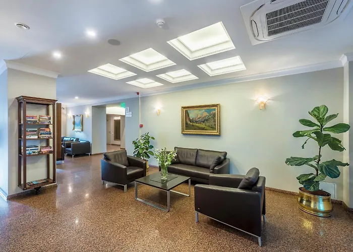 Ratonda Centrum Hotels