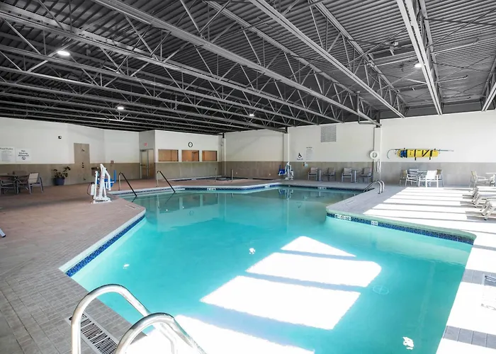 Holiday Inn Express & Suites Ludington By Ihg