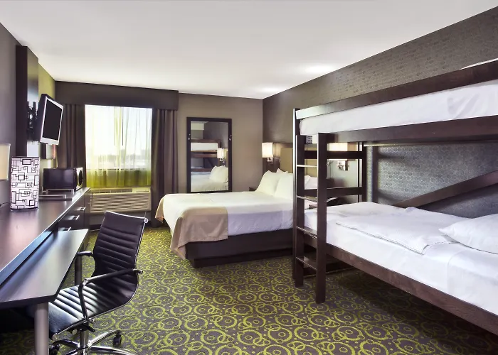 Holiday Inn Express Winnipeg Airport - Polo Park By Ihg
