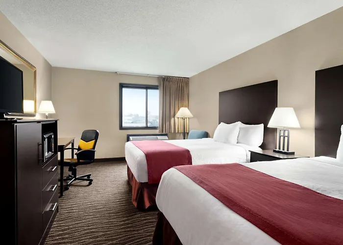 Baymont By Wyndham Sioux Falls North,I-29,Russell St, Airport