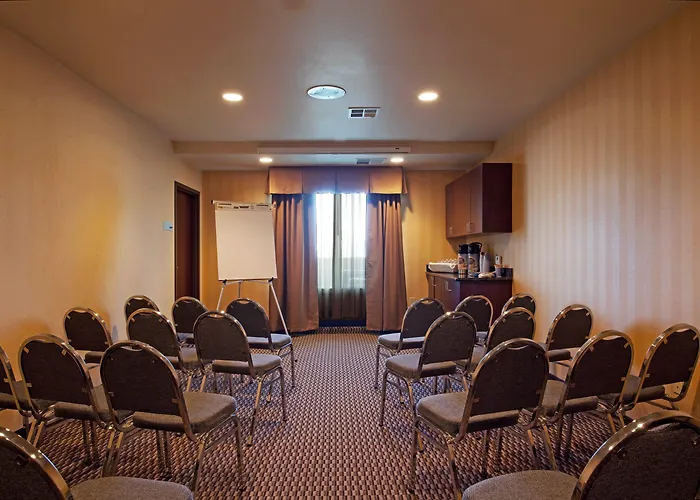 Holiday Inn Express & Suites Frazier Park By Ihg
