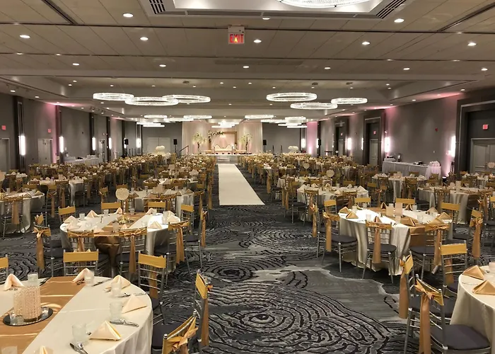 Holiday Inn Chicago Nw Crystal Lk Conv Ctr By Ihg