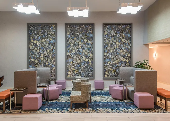 Holiday Inn Express & Suites Norwood By Ihg