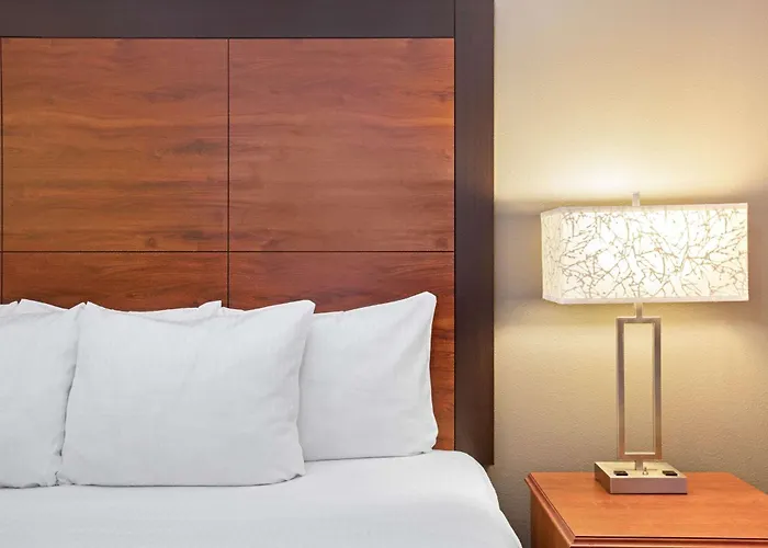 La Quinta By Wyndham N Little Rock - Mccain Mall