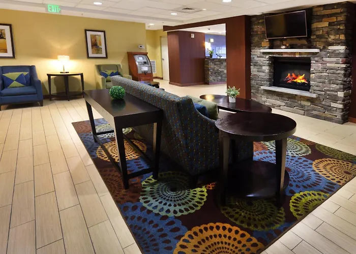 Holiday Inn Express Milford By Ihg
