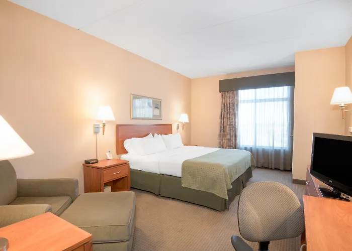 Holiday Inn & Suites Goodyear - West Phoenix Area By Ihg