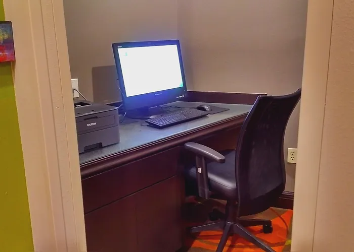Holiday Inn Express & Suites Opelousas By Ihg