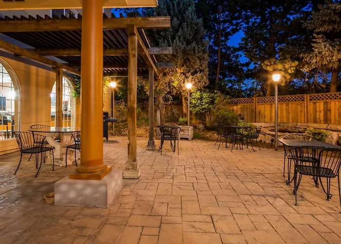 Best Western Plus Caldwell Inn & Suites