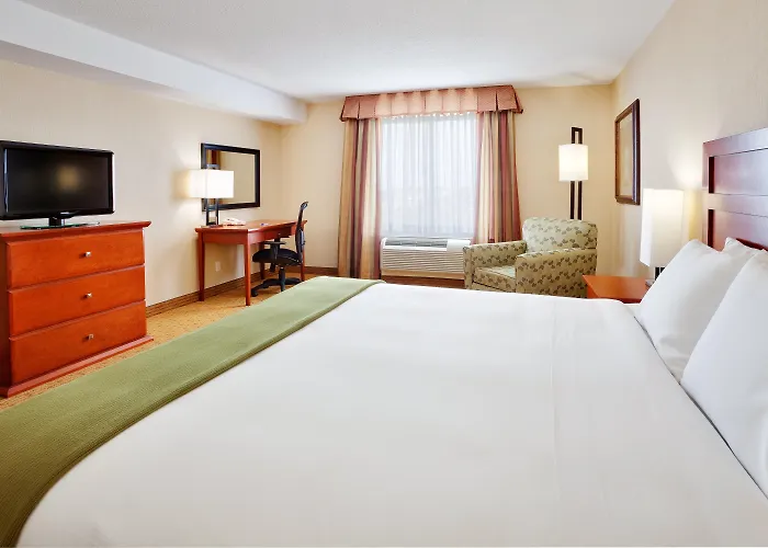 Holiday Inn Express Hotel & Suites Clarington - Bowmanville By Ihg
