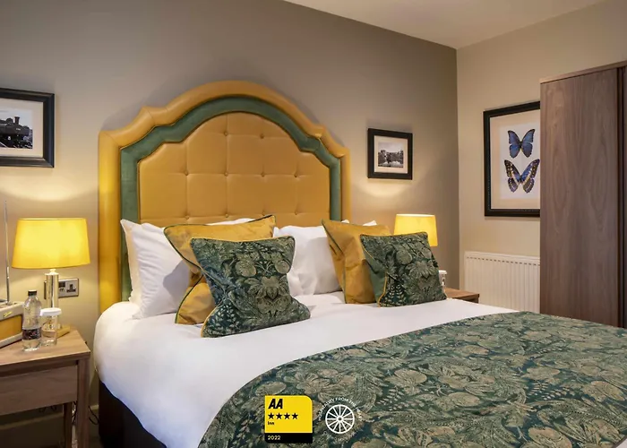 The Tudor House Hotel, Tewkesbury, Gloucestershire - The Coaching Inn Group
