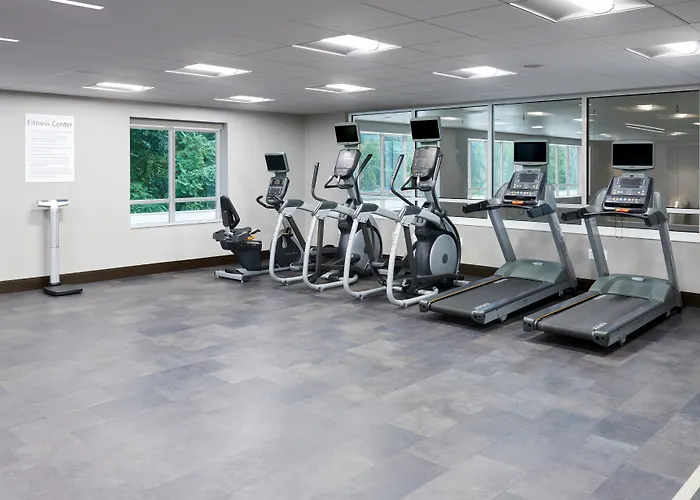 Holiday Inn & Suites Philadelphia W - Drexel Hill By Ihg