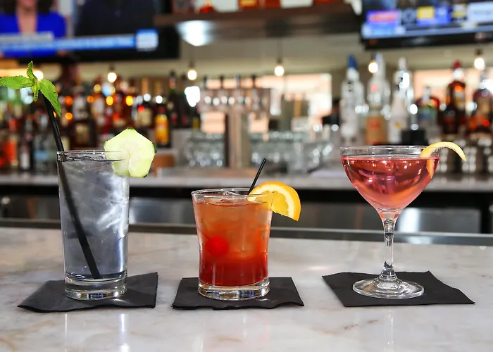 Hotel Indigo Naperville Riverwalk By Ihg