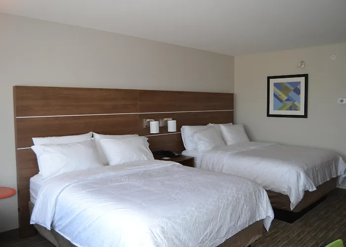 Holiday Inn Express & Suites Goodlettsville N - Nashville By Ihg