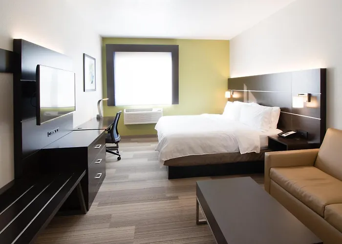 Holiday Inn Express & Suites - Worthington By Ihg