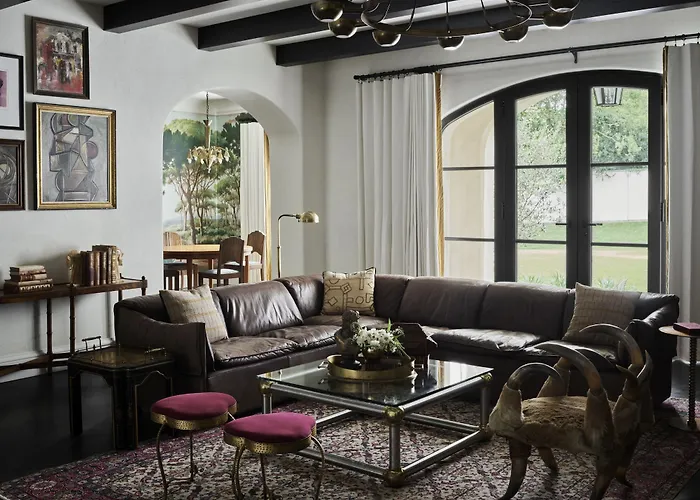 Commodore Perry Estate, Auberge Collection