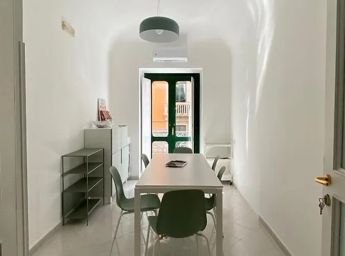 Hotel Casa Maria In Centro Salerno