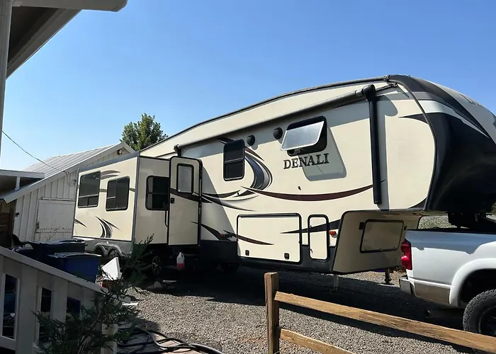 Gorgeous Denali 5Th Wheel Delight!