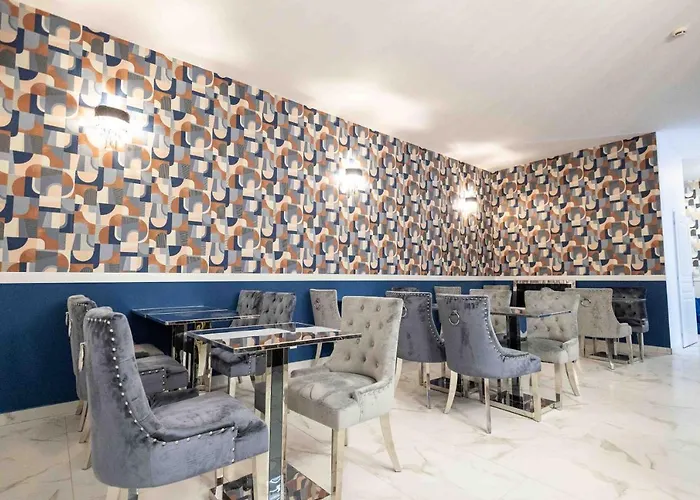 Hotel Center Saint-Quentin Centre Gare 24-24 Parking Prive