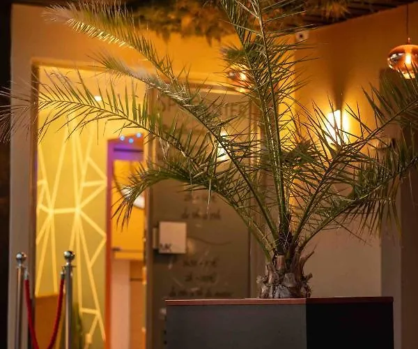 Hotel Center Saint-Quentin Centre Gare 24-24 Parking Prive