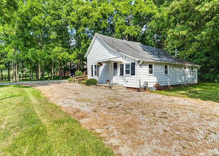 Peaceful Franklin Cottage ~ 1 Mi To Downtown!