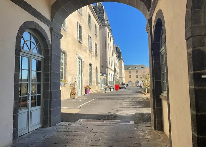 Logis Hôtel Ancien Grand Séminaire