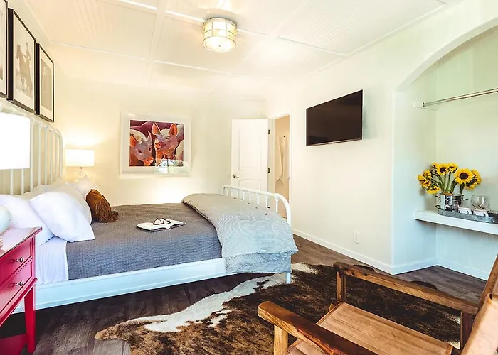 Stables Inn