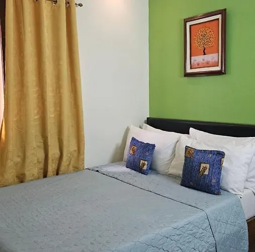 20 Studio Hotel
