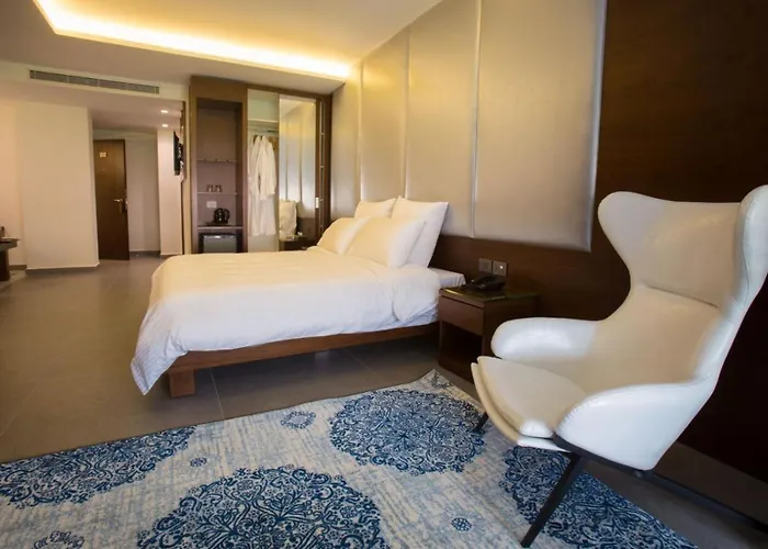 Opera Hotel