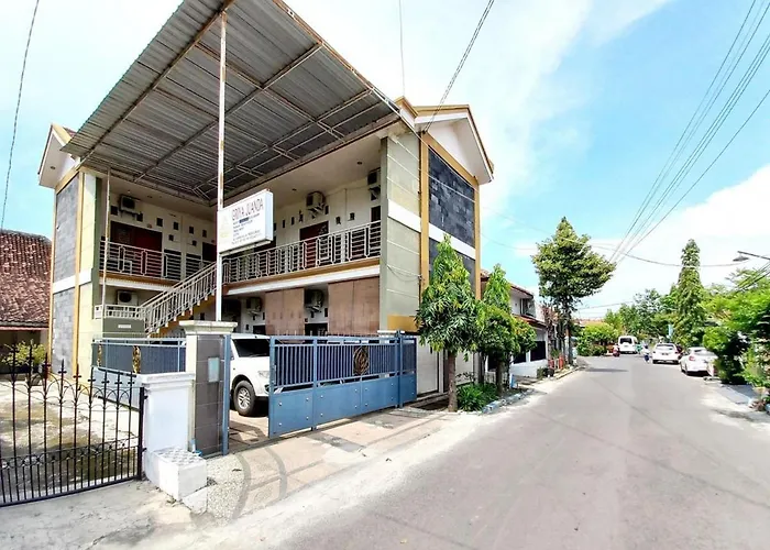 Griya Juanda Syariah Near Rs Dharma Husada Probolinggo Mitra Reddoorz