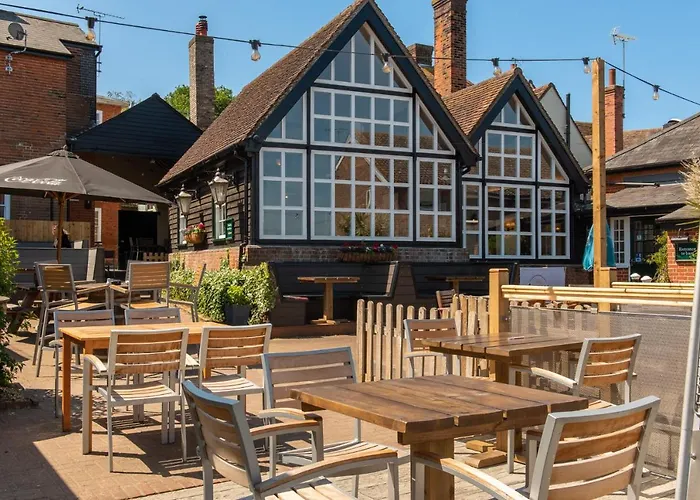 The Crown Pub And Hotel