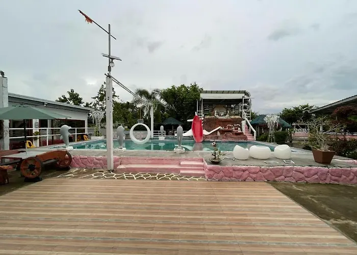 Pilot Hotel