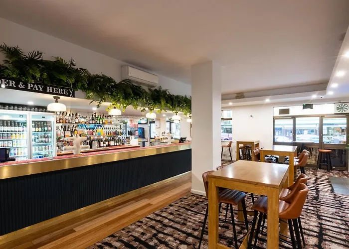 Royal Hotel